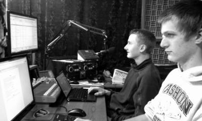 VHS students Jacob Danielsen and Aeryn Johns in the KVSH studio.